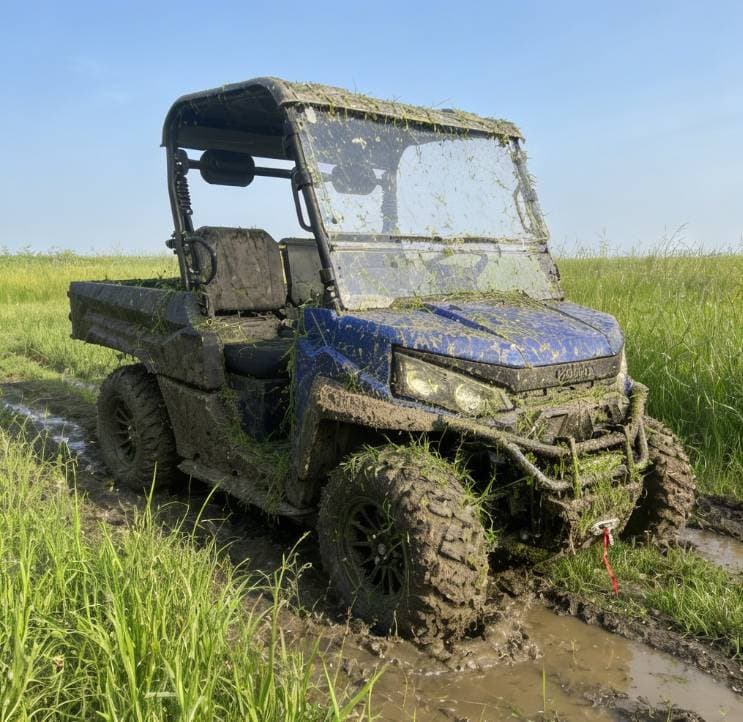 73,6V 4WD Off Road UTV Řízení EPS 20KW Špičkový výkon 80-100km