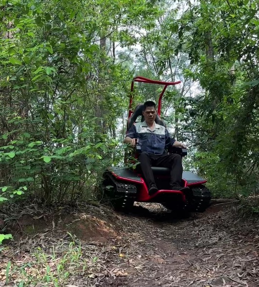 Dvojitá dráha je vhodná pro elektrické invalidní vozíky AII Terrain.