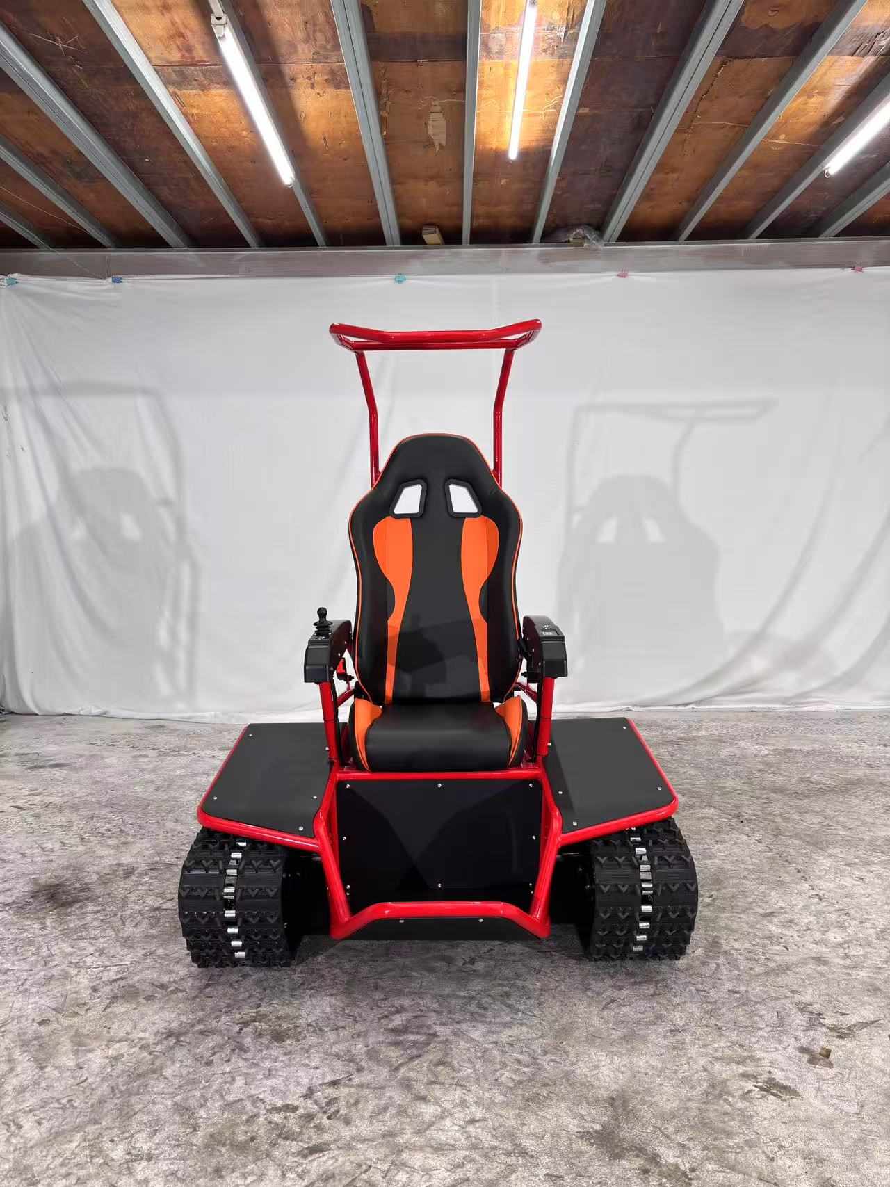 Elektrický terénní pásový invalidní vozík ETV Tank